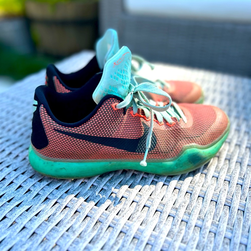 Nike Kobe 10 Easter Egg Shoe Sneaker 6.5Y